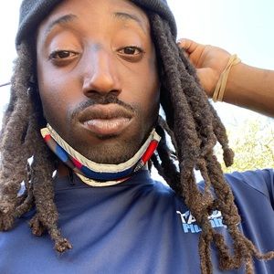 Meet your Posher, Derrick